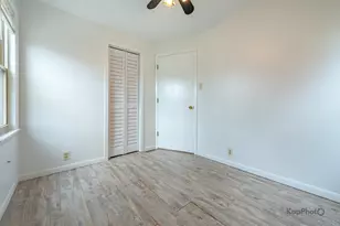 10933 S Avenue H, Chicago, IL 60617 - Photo 8