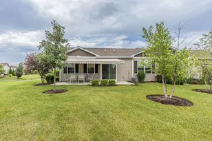 1116 Crestview Ln, Pingree Grove, IL 60140 - Photo 6
