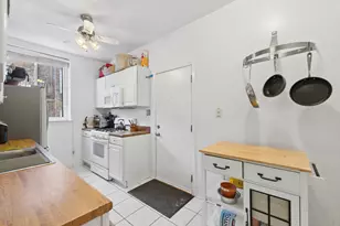 908 W Sunnyside Ave, Chicago, IL 60640 - Photo 10