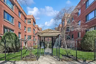 908 W Sunnyside Ave, Chicago, IL 60640 - Photo 1