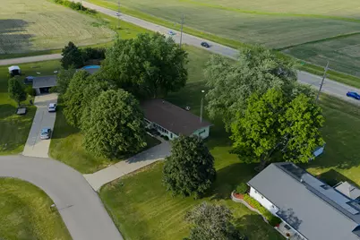 3447 Hilldale Drive, Freeport, IL 61032 - Photo 26