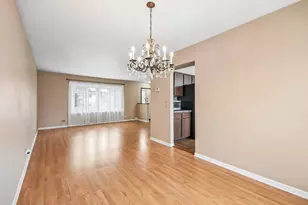 410 Flint Trail, Carol Stream, IL 60188 - Photo 8
