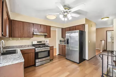 410 Flint Trail, Carol Stream, IL 60188 - Photo 12