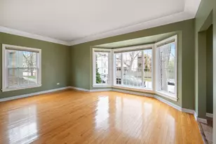 7113 N Wolcott Ave, Chicago, IL 60626 - Photo 2
