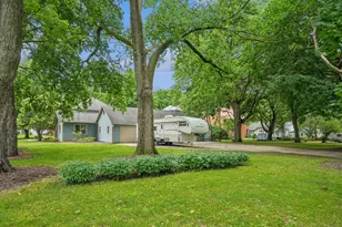 320 W 3rd St, Prophetstown, IL 61277 - Photo 42