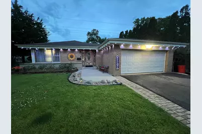 499 Gilbert Drive, Wood Dale, IL 60191 - Photo 2