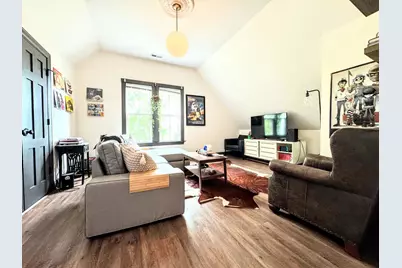 1040 W Roscoe Street #3, Chicago, IL 60657 - Photo 2
