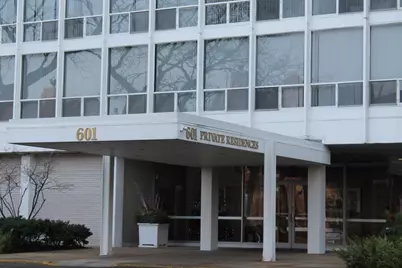 601 E 32nd Street #203, Chicago, IL 60616 - Photo 2
