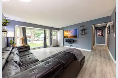 610 S 2nd Street, West Dundee, IL 60118 - Photo 14