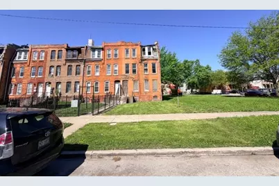 10506 S Maryland Avenue, Chicago, IL 60628 - Photo 2