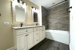 54 Egg Harbour Ct, Schaumburg, IL 60173 - Photo 16