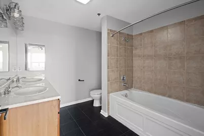 100 N Hermitage Avenue #908, Chicago, IL 60612 - Photo 14