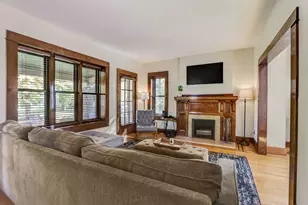835 N Ellsworth St, Naperville, IL 60563 - Photo 6