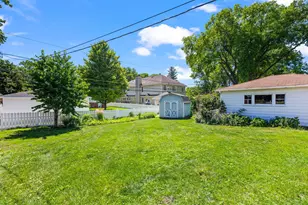 705 N Drury Ln, Arlington Heights, IL 60004 - Photo 16