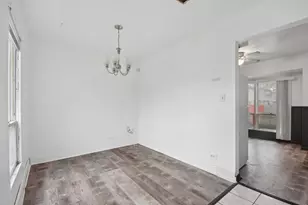 173 Williamsburg Rd, Country Club Hills, IL 60478 - Photo 2