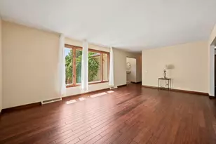 1621 Sleepy Hollow Ln, Dekalb, IL 60115 - Photo 8