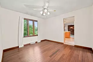 1621 Sleepy Hollow Ln, Dekalb, IL 60115 - Photo 10