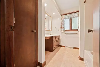 1621 Sleepy Hollow Lane, Dekalb, IL 60115 - Photo 28