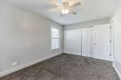307 Farmington Lane, Vernon Hills, IL 60061 - Photo 10
