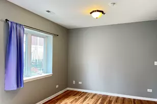 2426 W 32nd Pl, Chicago, IL 60608 - Photo 4