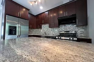 2426 W 32nd Pl, Chicago, IL 60608 - Photo 12