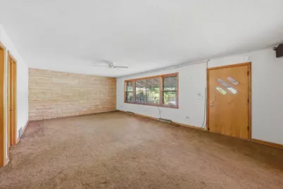 8351 W 99th Street, Palos Hills, IL 60465 - Photo 4