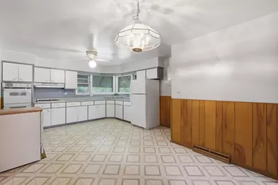 8351 W 99th Street, Palos Hills, IL 60465 - Photo 18