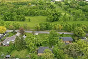 8351 W 99th St, Palos Hills, IL 60465 - Photo 32