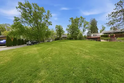 8351 W 99th Street, Palos Hills, IL 60465 - Photo 2