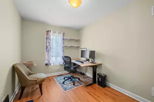 934 N Vail Ave, Arlington Heights, IL 60004 - Photo 4