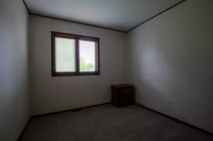 37259 N Fairview Ln, Lake Villa, IL 60046 - Photo 10