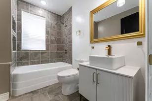 1414 S 58th Ave, Cicero, IL 60804 - Photo 14