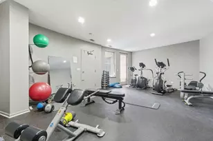 520 N Halsted St, Chicago, IL 60642 - Photo 24