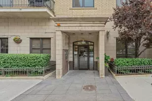 520 N Halsted St, Chicago, IL 60642 - Photo 2