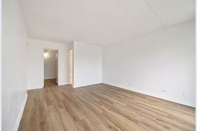 2015 S Finley Road #302, Lombard, IL 60148 - Photo 10