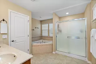 2700 Oak Dr, West Dundee, IL 60118 - Photo 26