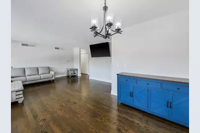 5500 Lincoln Avenue #414E, Morton Grove, IL 60053 - Photo 8