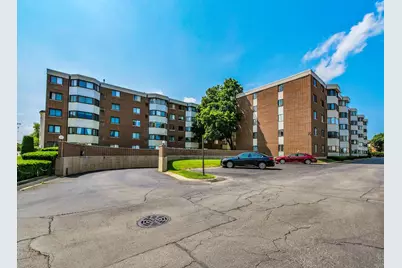 5500 Lincoln Avenue #414E, Morton Grove, IL 60053 - Photo 4