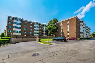 5500 Lincoln Ave, Morton Grove, IL 60053 - Photo 4