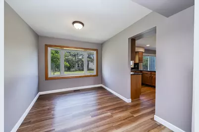 297 Springbrook Lane, Carol Stream, IL 60188 - Photo 8