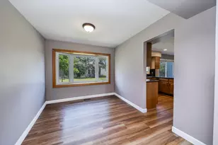 297 Springbrook Ln, Carol Stream, IL 60188 - Photo 8
