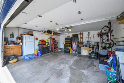 297 Springbrook Lane, Carol Stream, IL 60188 - Photo 26
