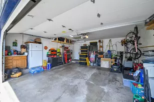 297 Springbrook Ln, Carol Stream, IL 60188 - Photo 26