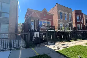3736 S Calumet Ave, Chicago, IL 60653 - Photo 2