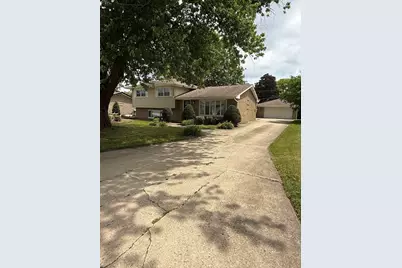 12537 S Menard Avenue, Palos Heights, IL 60463 - Photo 2