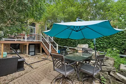 1329 W Pratt Boulevard, Chicago, IL 60626 - Photo 22