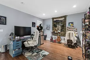 1329 W Pratt Blvd, Chicago, IL 60626 - Photo 12