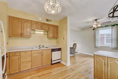 1552 Manchester Avenue, Westchester, IL 60154 - Photo 16