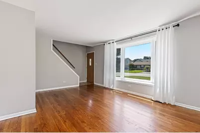 5446 Highland Court, Crestwood, IL 60418 - Photo 8