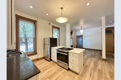 3559 N Ashland Avenue #1R, Chicago, IL 60657 - Photo 2